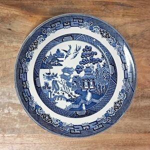 Johnson Bros England Blue Willow 10" Dinner Plate